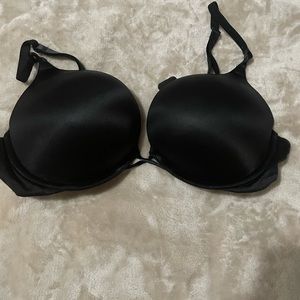 Victoria’s Secret Bombshell Plunge padded bra (adds 2 cup sizes) 36C